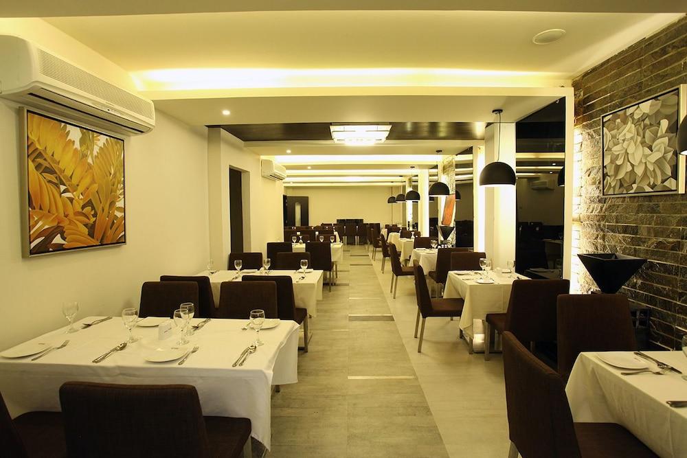 Galesia Hotel & Resort - Дакка Екстер'єр фото